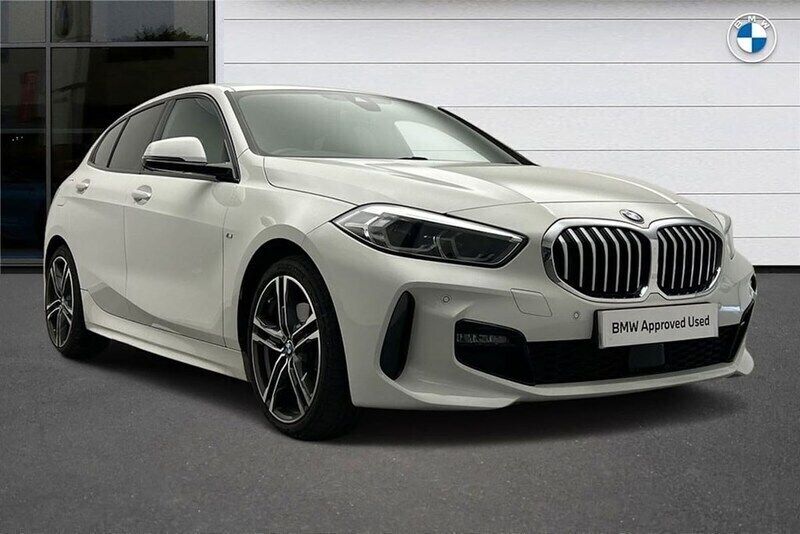 Used BMW 118 M Sport 140 HP (102 kW) 2021 White Hatchback