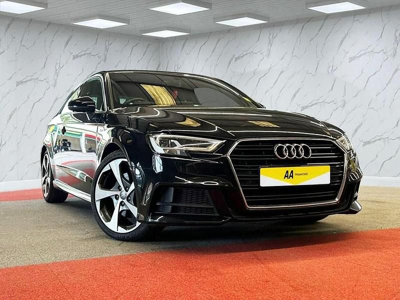 Begagnad Audi A3 S-Line 190 HK (139 kW) 2017 Svart Halvkombi