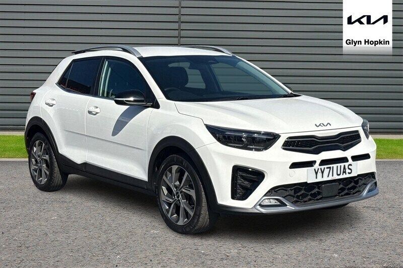 White Used 2022 Kia Stonic 4 SUV | £16,119 (Good price) - Image 1/4