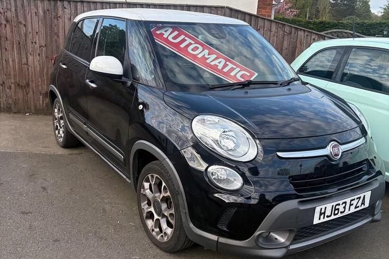 Used Fiat 500L Trekking 85 HP (62 kW) 2013 Black MPV