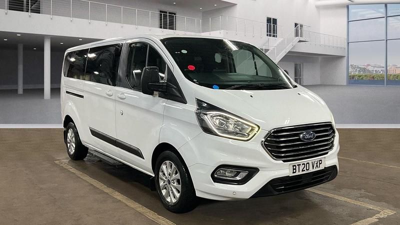 Used Ford Tourneo Zetec 130 HP (95 kW) 2020 White MPV