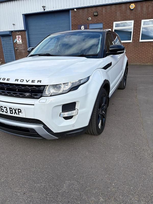 Used Land Rover Range Rover evoque Dynamic 2013 White SUV