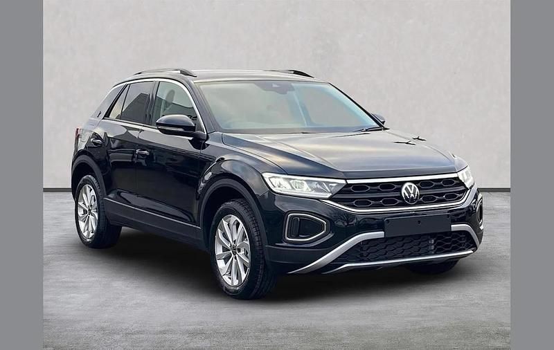 Other New 2025 VW T-Roc Match SUV | £27,899 (Good price) - Image 1/4
