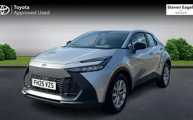 Used Toyota C-HR 140 HP (102 kW) 2025 Silver SUV