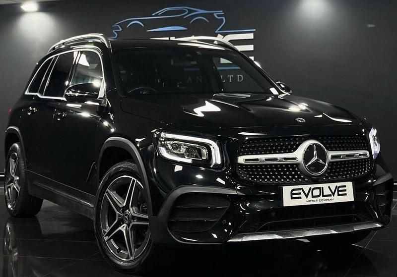 Black Used 2022 Mercedes 220 AMG line Estate | £25,295 (Good price) - Image 1/4