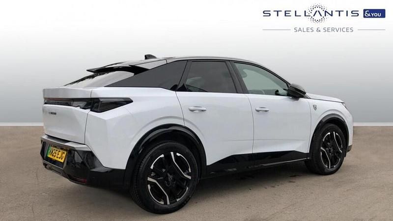 Used Peugeot e-3008 GT 152 kW (207 HP) 2025 White SUV