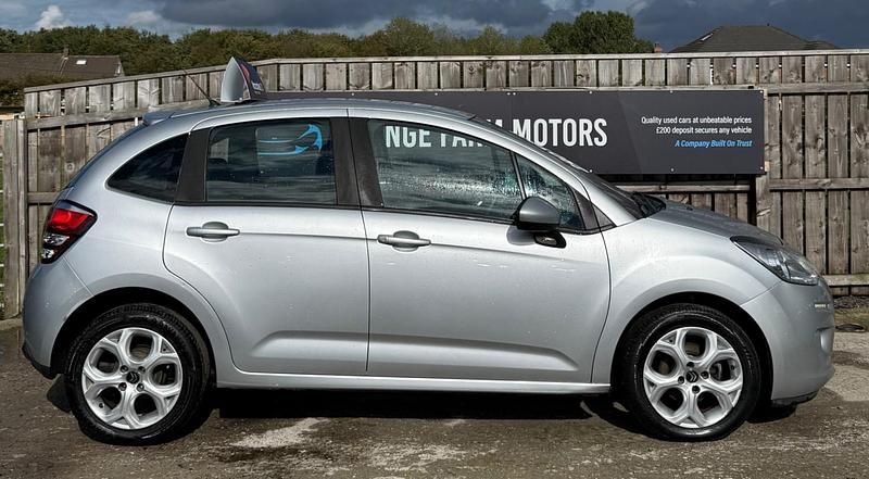 Used Citroën C3 PureTech 82 HP (60 kW) 2016 Silver Hatchback