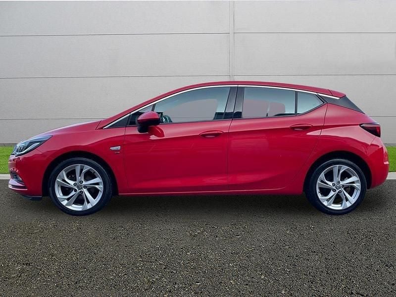 Used Vauxhall Astra SRi 150 HP (110 kW) 2017 Red Hatchback