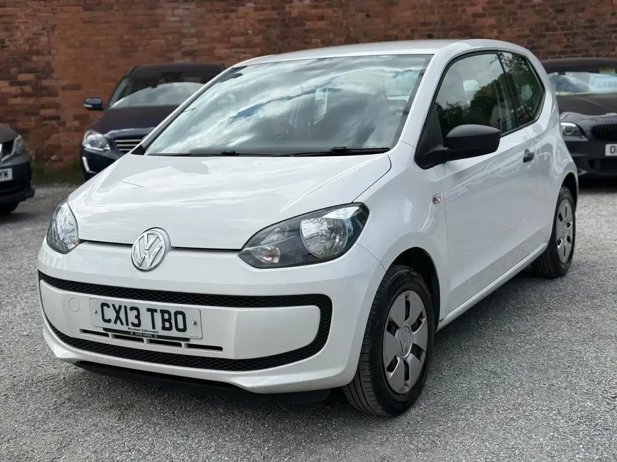 Used VW up! take up! 60 HP (44 kW) 2013 White Hatchback