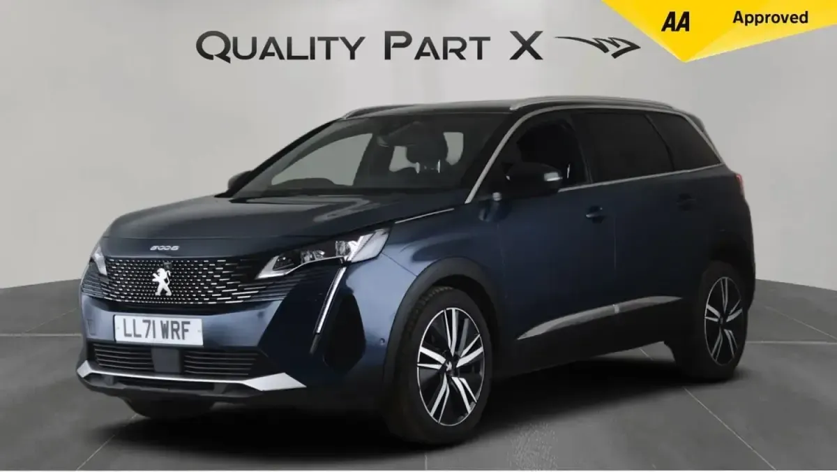 Second-hand Peugeot 5008 Premium 130 CP (95 kW) 2022 Albastru SUV