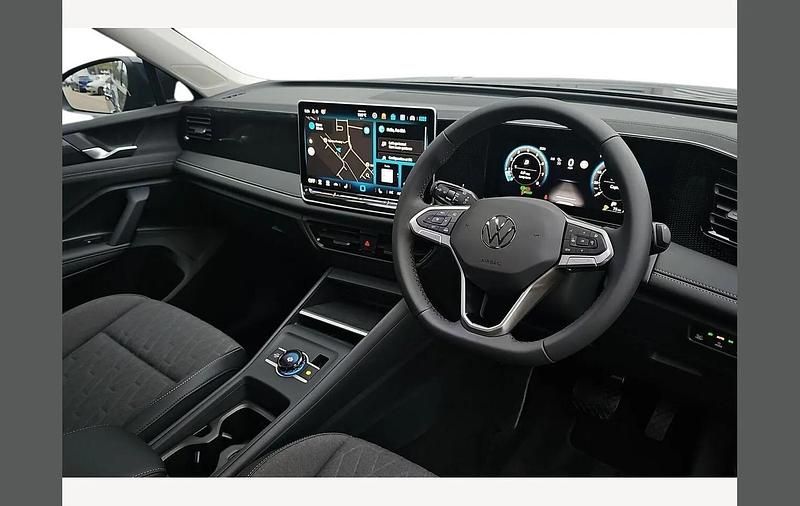 Used VW Tiguan Match 150 HP (110 kW) 2025 Grey SUV