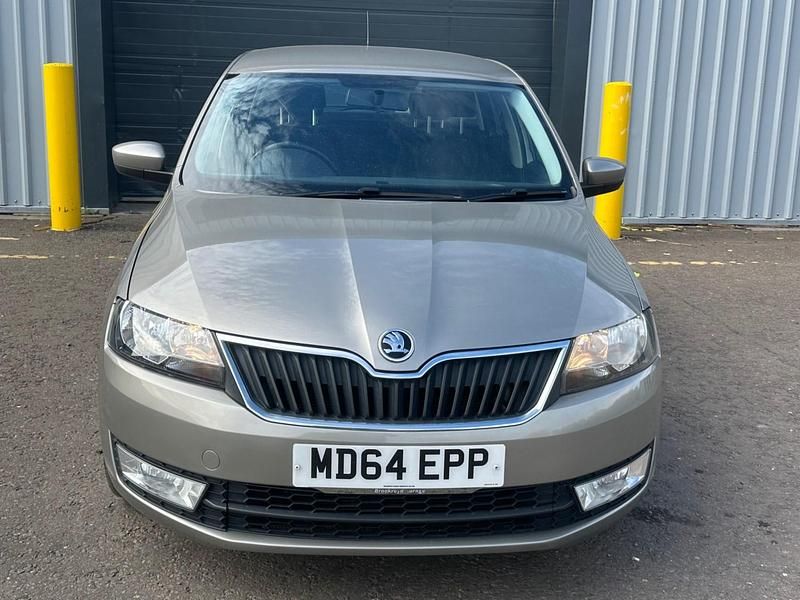 Used Skoda Rapid SE 2015 Beige Hatchback