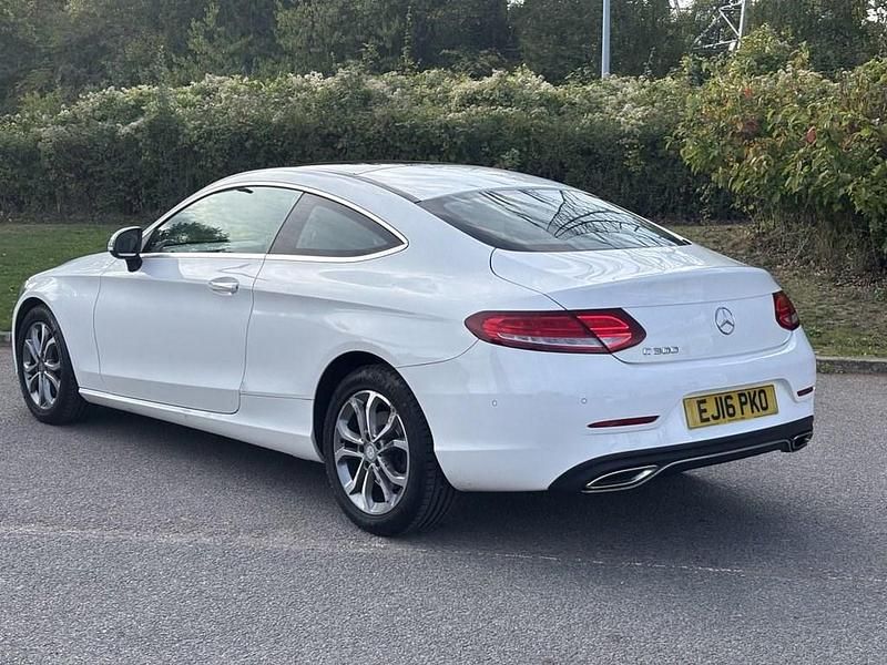Used Mercedes C300 Premium 245 HP (180 kW) 2016 White Coupe