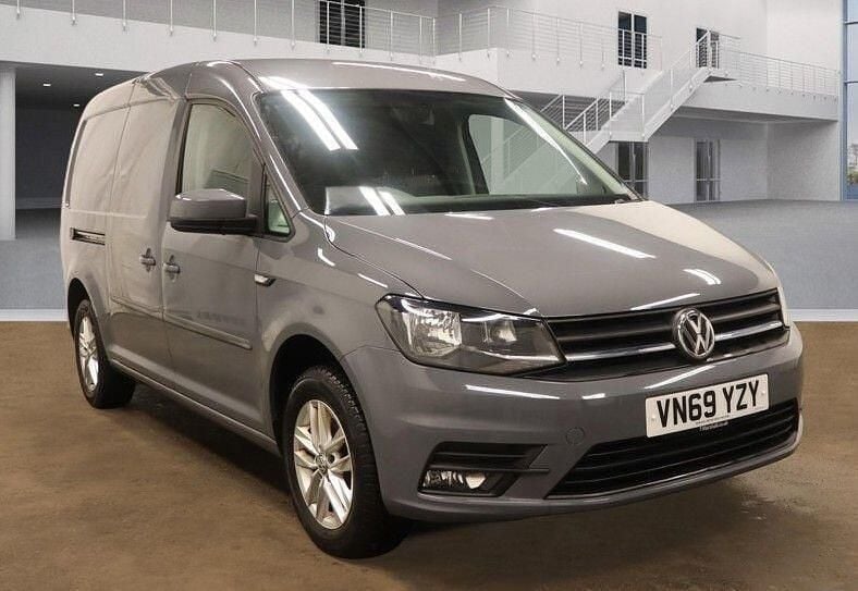 Used VW Caddy Maxi Highline 102 HP (75 kW) 2019 Grey MPV