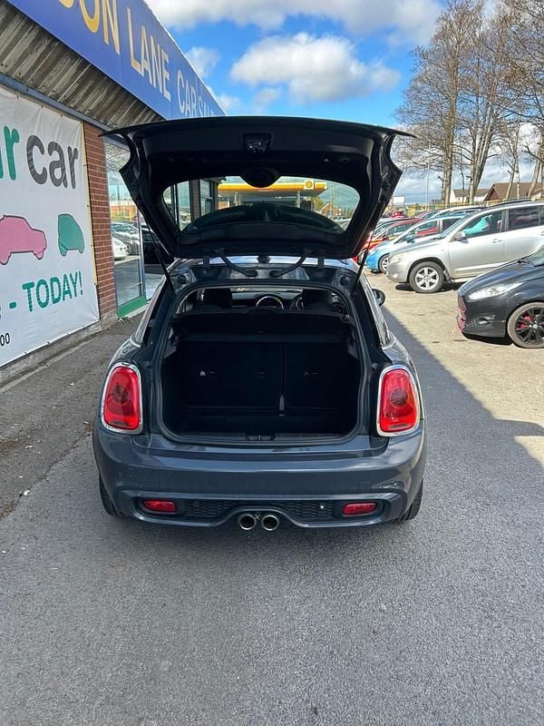 Begagnad Mini Cooper S Hatch 170 HK (125 kW) 2017 Grå Halvkombi