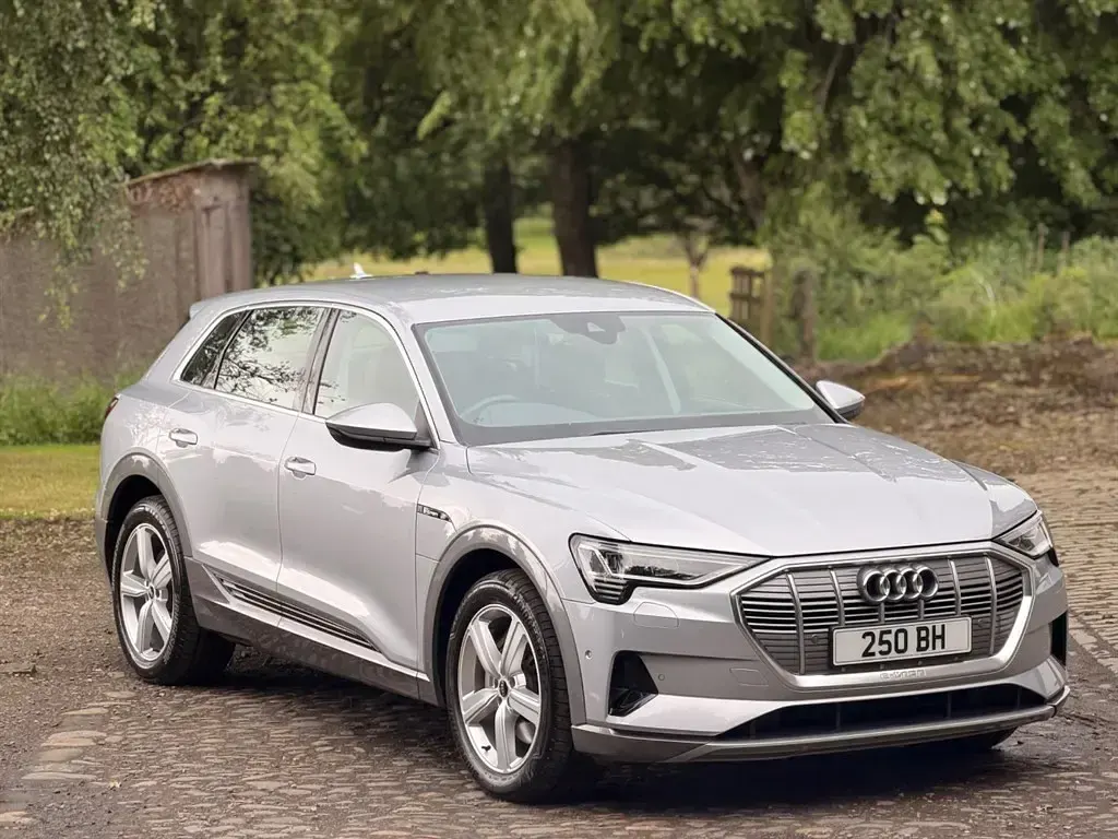 Used Audi e-tron Advanced 230 kW (313 HP) 2022 Silver SUV