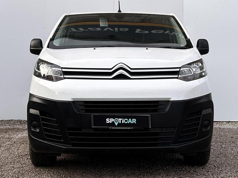 Used Citroën Dispatch 101 HP (74 kW) 2021 White MPV