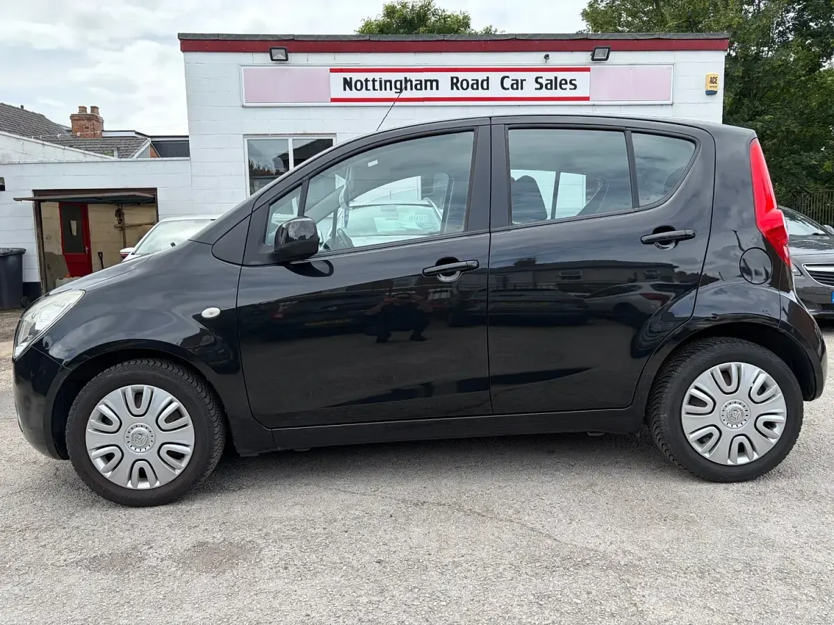 Used Vauxhall Agila S 68 HP (50 kW) 2014 Black MPV