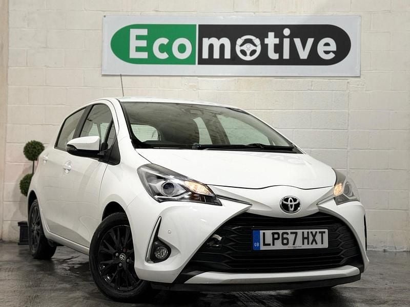 Used Toyota Yaris 2018 White Hatchback