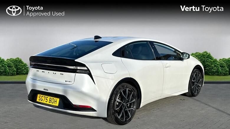 Used Toyota Prius 223 HP (164 kW) 2025 Other Hatchback