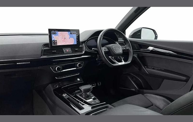 Used Audi Q5 Sportback Black Edition 200 HP (147 kW) 2023 White SUV