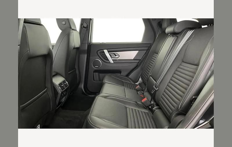 New Land Rover Discovery Sport SE Dynamic 200 HP (147 kW) 2025 Black SUV