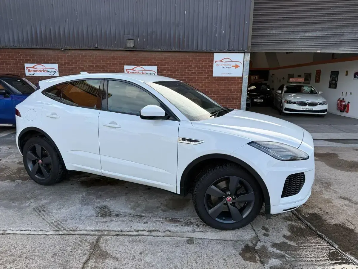 Used Jaguar E-Pace R-Dynamic 200 HP (147 kW) 2018 White SUV