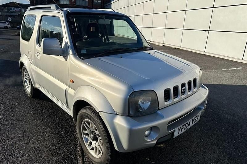 Used Suzuki Jimny 80 HP (58 kW) 2004 Silver SUV
