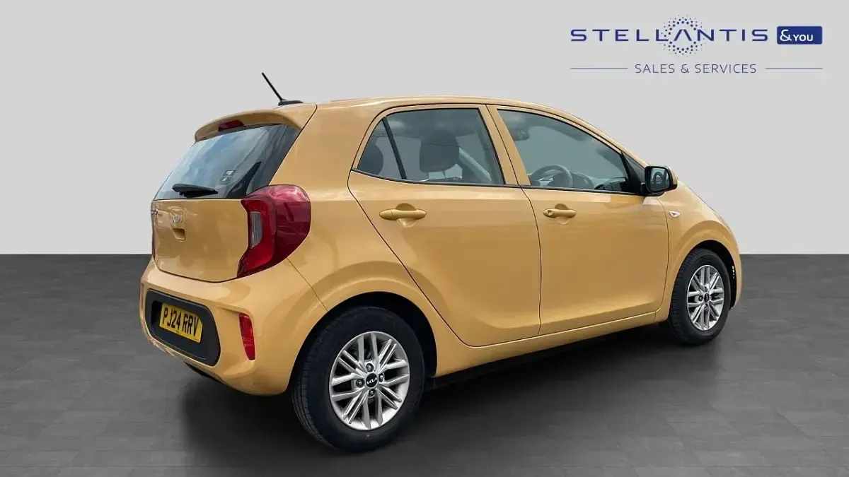 Used Kia Picanto 66 HP (48 kW) 2024 Yellow Hatchback