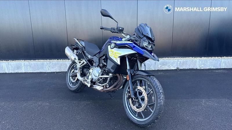 Blue Used 2022 BMW 750 Sedan | £6,490 (Fair price) - Image 1/4