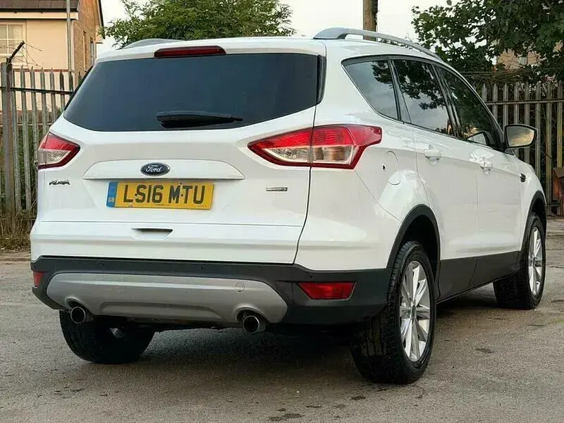 Used Ford Kuga Titanium 2016 White SUV