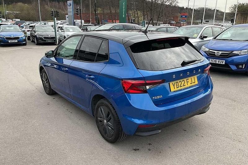 Used Skoda 110 R Colour Edition 81 HP (59 kW) 2022 Race blue metallic black magic pearl effect Hatchback