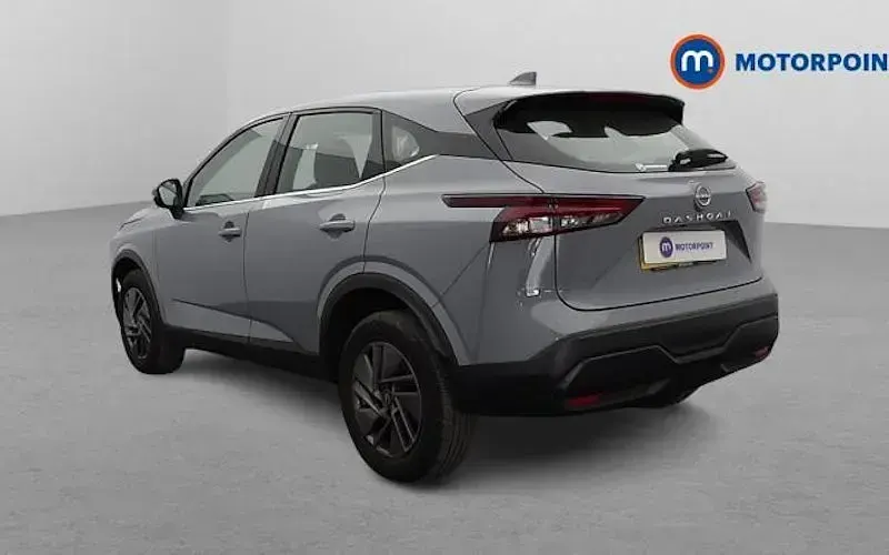 Used Nissan Qashqai Acenta Premium 140 HP (102 kW) 2023 Grey SUV