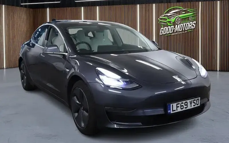 Used Tesla Model 3 Standard Range 180 kW (245 HP) 2021 Sedan