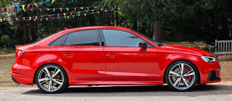 Used Audi RS3 Comfort 400 HP (294 kW) 2018 Red Sedan