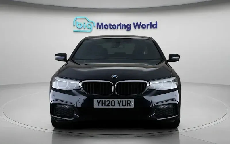 Usado BMW 520 M Sport 190 CV (139 kW) 2020 Negro Berlina