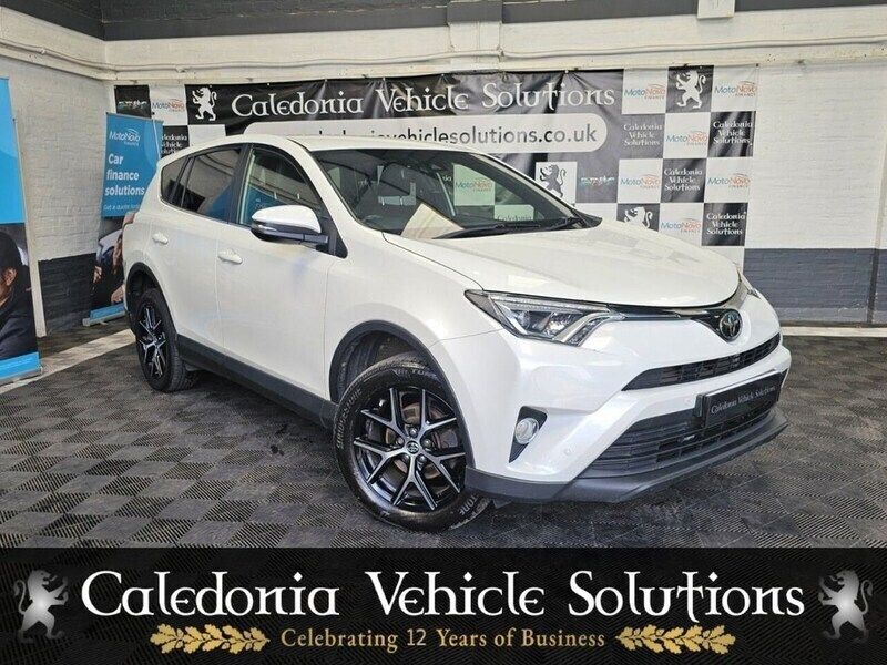 White Used 2018 Toyota RAV4 Design SUV | £15,995 (Fair price) - Image 1/4
