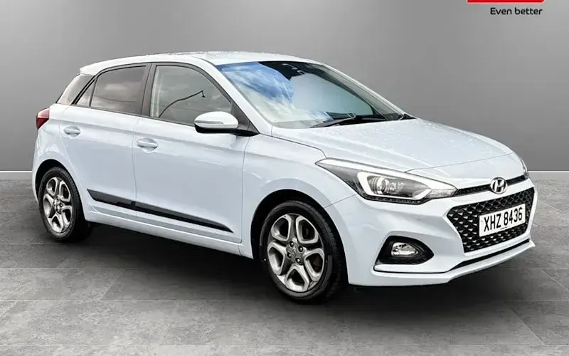 Used Hyundai i20 Premium 101 HP (74 kW) 2020 Hatchback