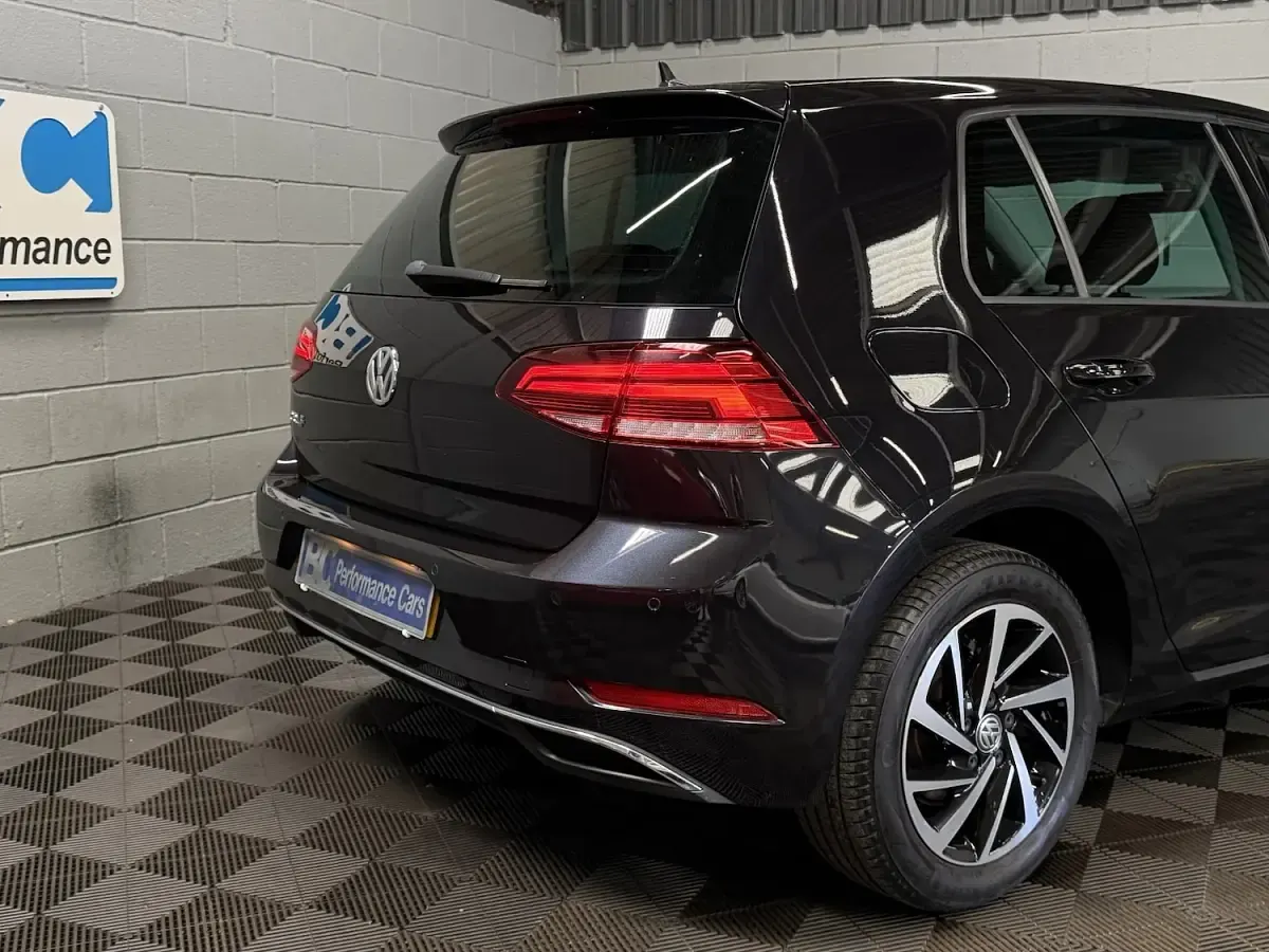 Used VW Golf VII Edition 114 HP (83 kW) 2019 Black Hatchback