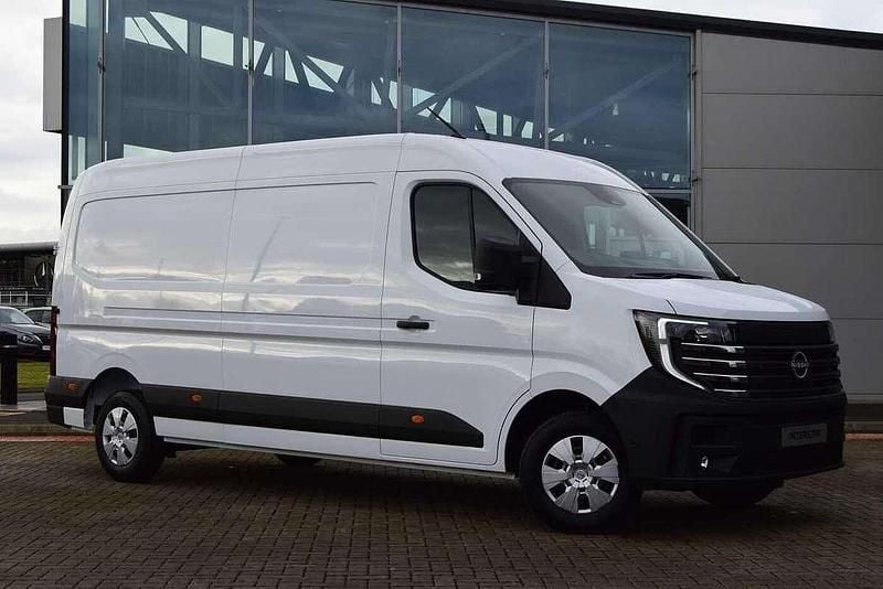 Other New 2025 Nissan Interstar Tekna Van | £26,299 (Fair price) - Image 1/3