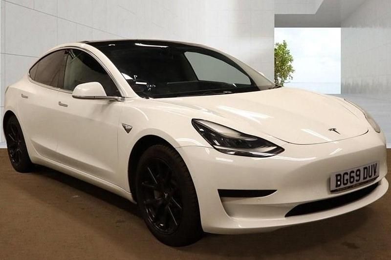 Used Tesla Model 3 Standard Range Plus 239 kW (325 HP) 2019 Sedan