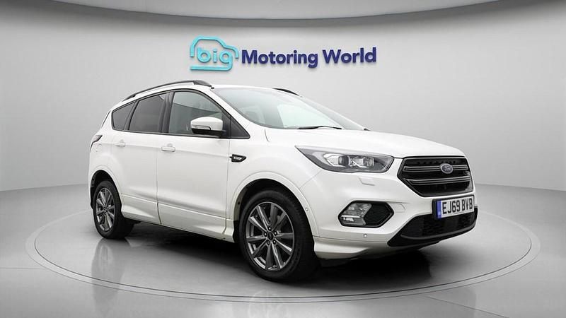 Used Ford Kuga ST-Line 150 HP (110 kW) 2019 White SUV