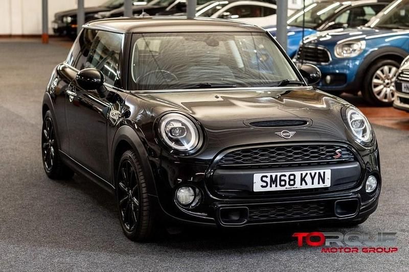Used Mini Cooper S Hatch 192 HP (141 kW) 2018 Black Hatchback