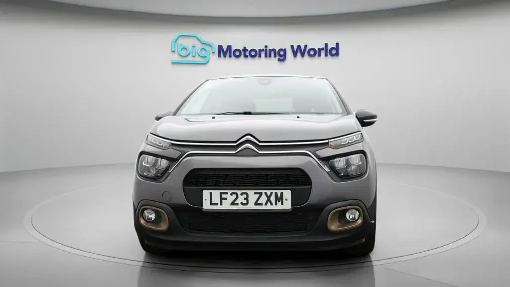 Usado Citroën C3 PureTech 83 HP (61 kW) 2023 Cinzento Citadino