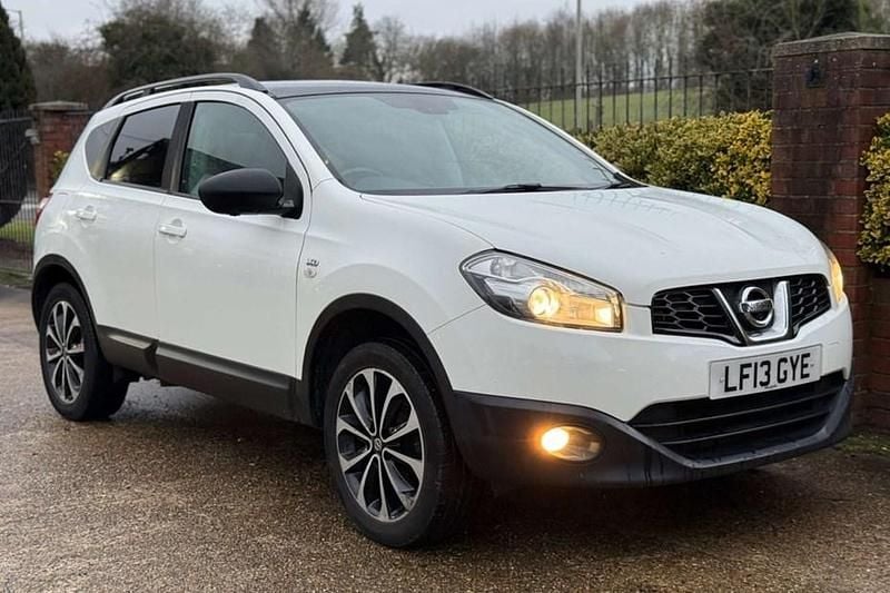 Used Nissan Qashqai 360º 117 HP (86 kW) 2013 White SUV