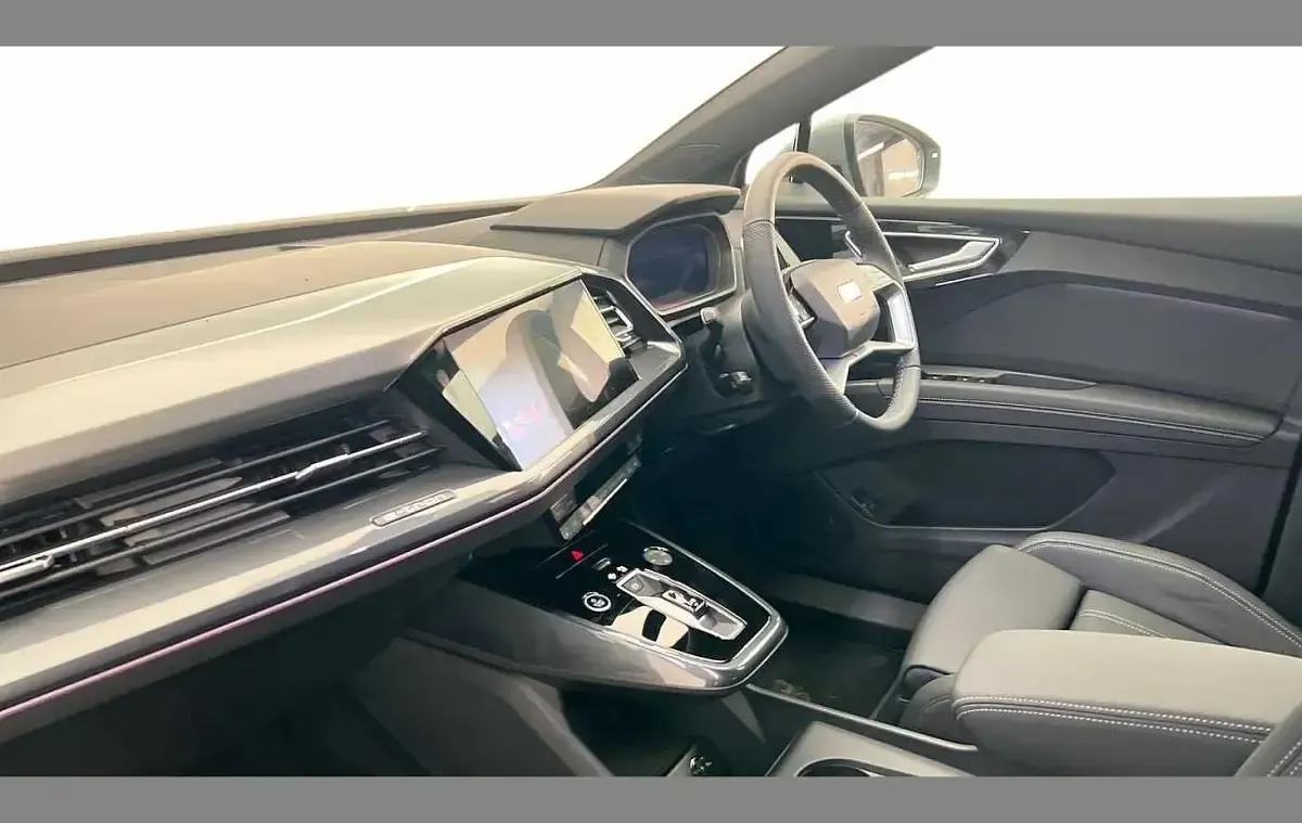 New Audi Q4 e-tron S-Line 150 kW (204 HP) 2026 Grey SUV