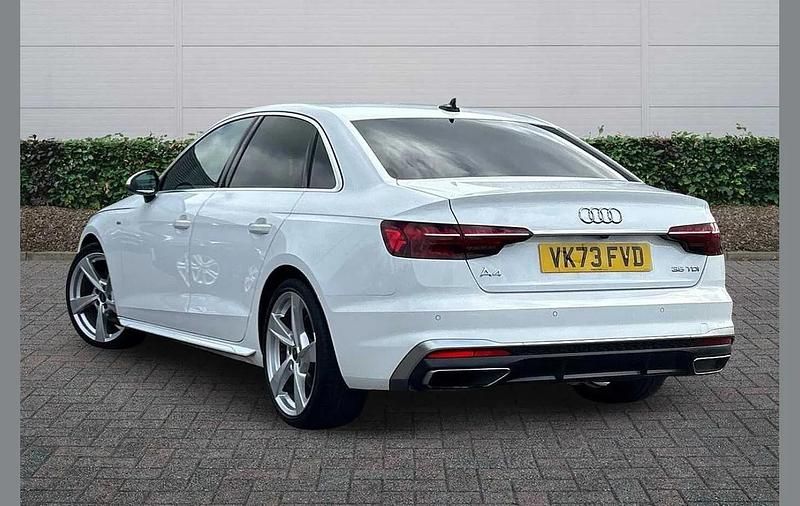 Used Audi A4 S-Line 161 HP (118 kW) 2023 White Sedan