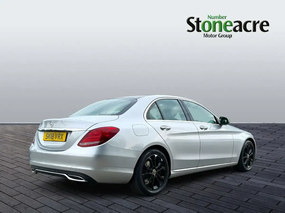 Used Mercedes C220 Premium 170 HP (125 kW) 2018 Silver Sedan