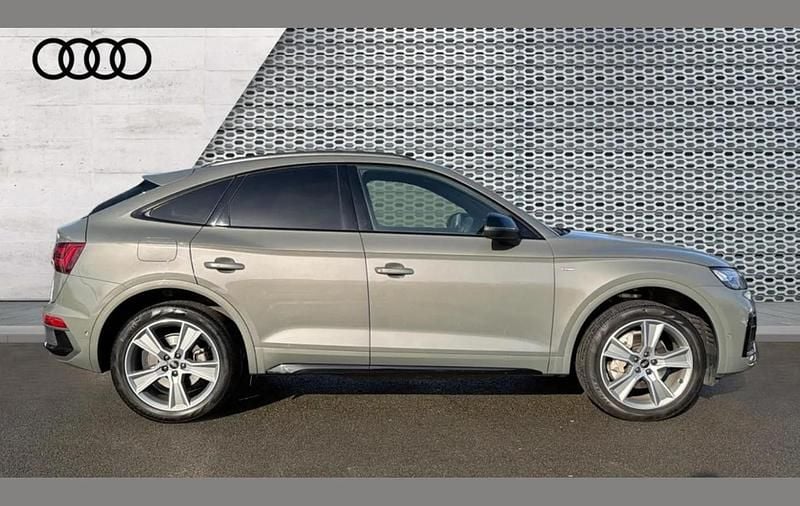 Usado Audi Q5 Sportback Black Edition 268 HP (197 kW) 2025 Cinzento SUV