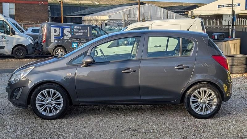 Used Vauxhall Corsa 100 HP (73 kW) 2012 Grey Hatchback